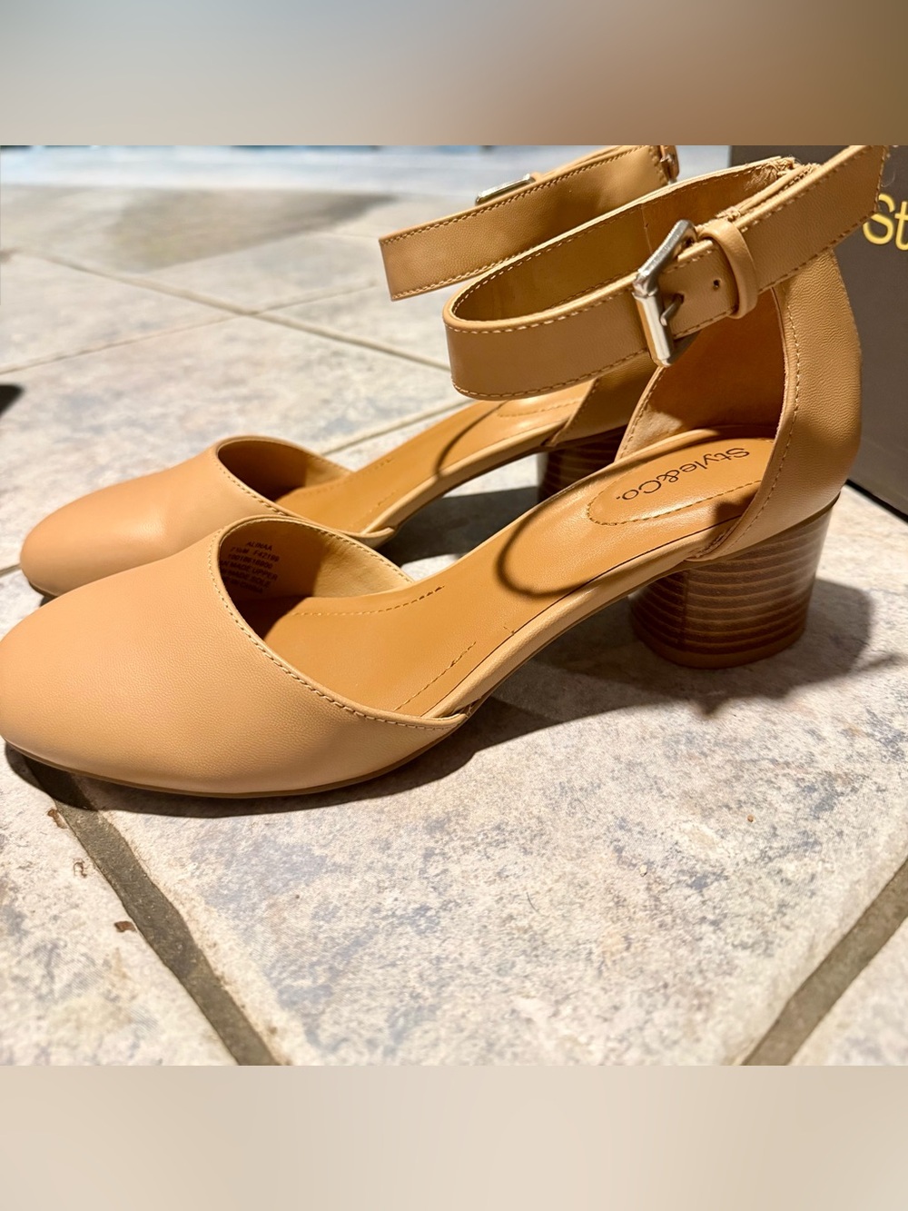 Style & Co. Alinaa Nude Two-Piece Block Heel Pumps Size 7.5